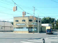 Muttcorner1.jpg (90965 bytes)