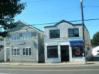 Muttcorner3.jpg (110287 bytes)