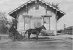 OldTrain-N.jpg (35823 bytes)