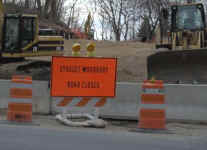 hill2.jpg (32901 bytes)