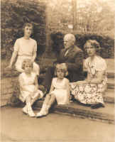 march2005_Tod_family.jpg (49488 bytes)