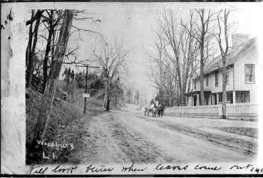 part1_1908WoodburyRoad.jpg (97028 bytes)