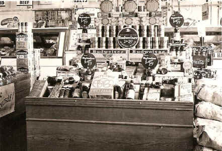 part1_market_1940s.jpg (125217 bytes)