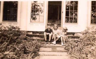 part7_martin_children3.jpg (168609 bytes)