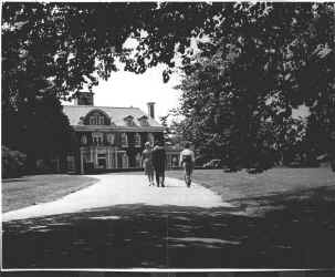 part7_phipps_new.jpg (69554 bytes)