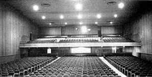 syossettheaterinsideb57.jpg (29940 bytes)